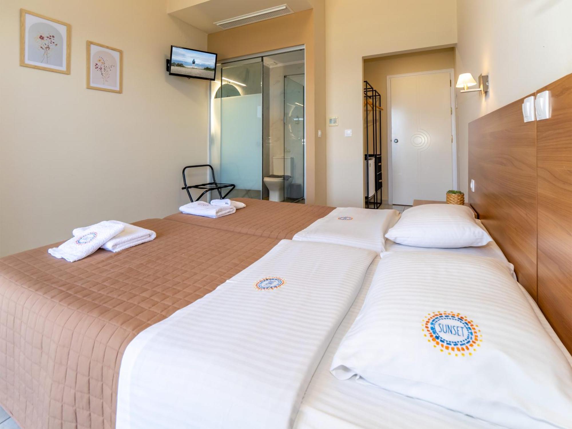Hotel Sunset 3*