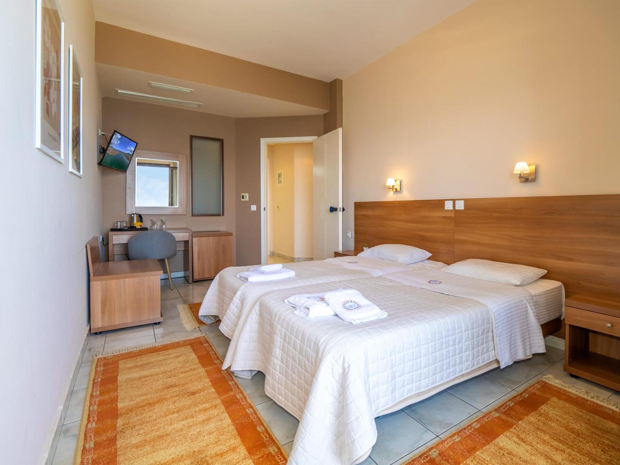 Sunset Hotel 3*