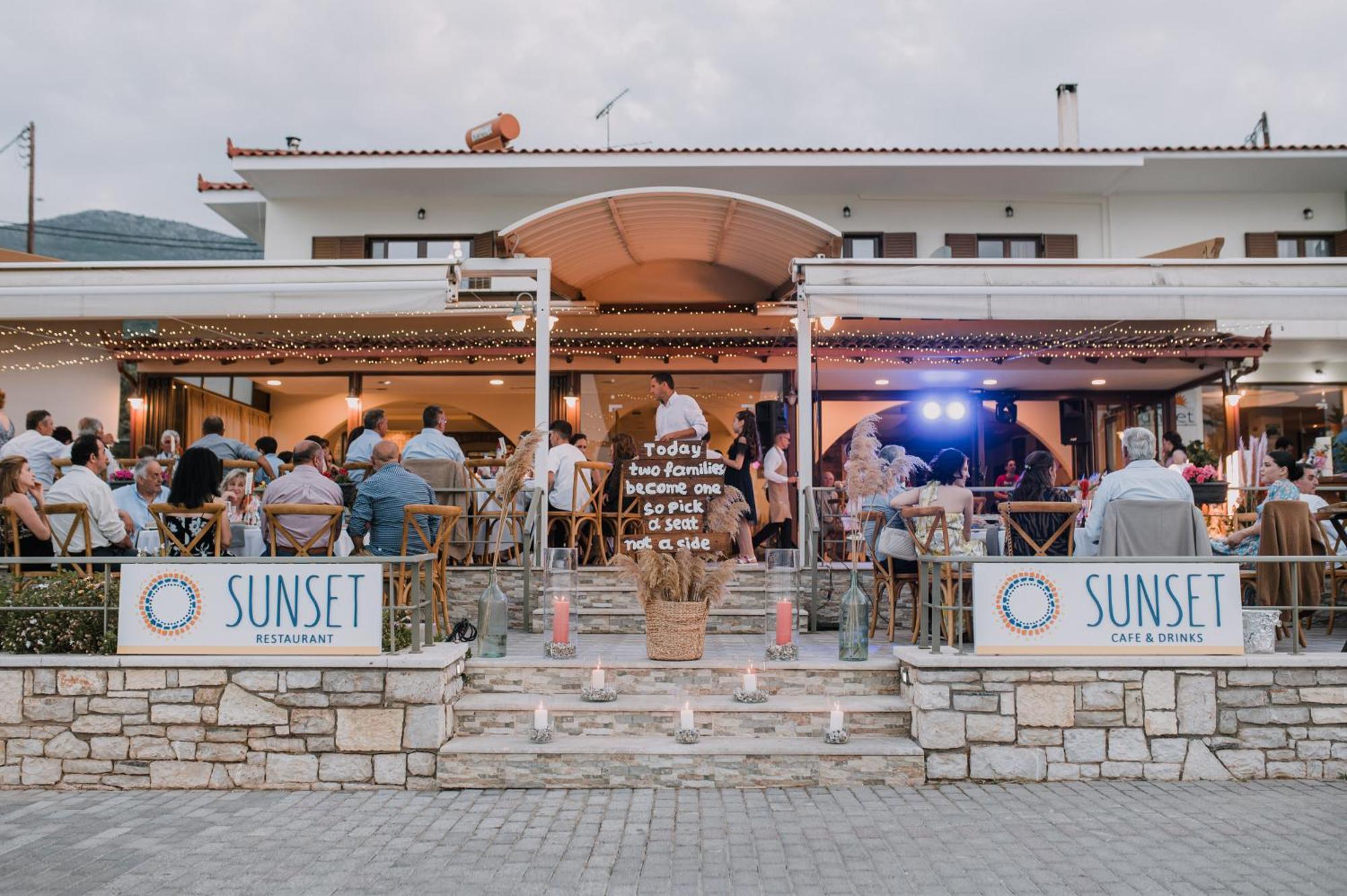 Sunset Hotel 3*