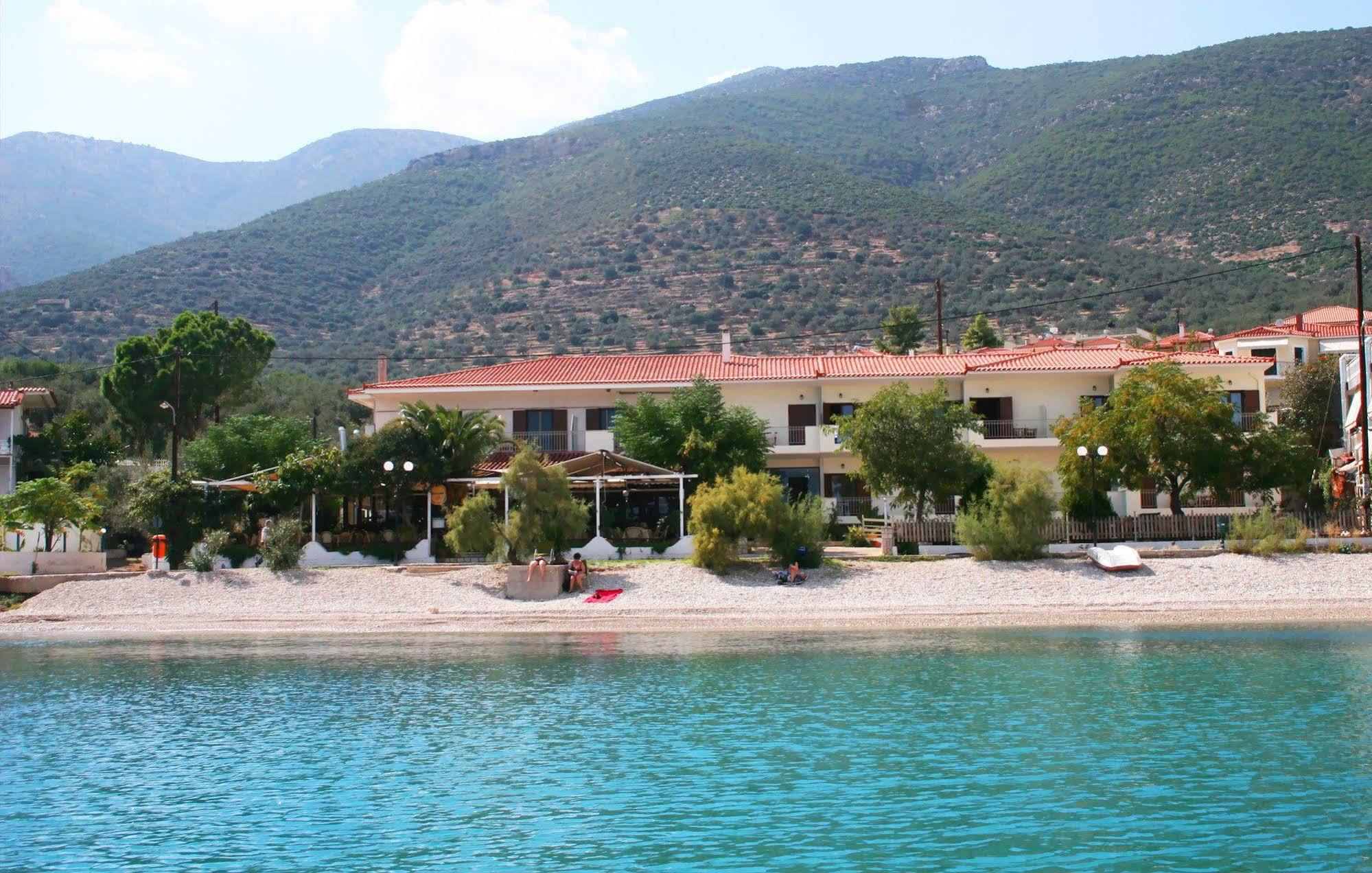 Sunset Hotel 3*